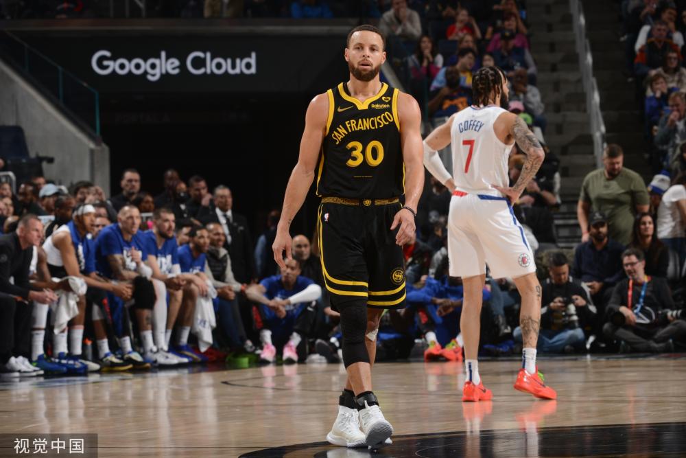 特鲁姆普与 特鲁姆普与