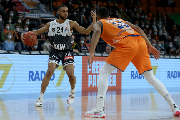 球迷们早已 球迷们早已