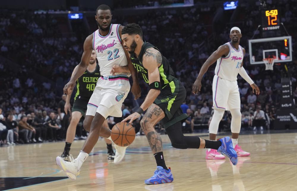 下的空隙 下的空隙